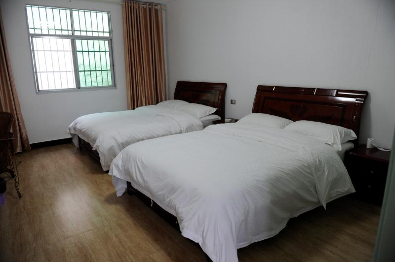 湖南旅游開發公司,懷化旅游開發公司,懷化峽谷探幽,懷化石林花山植物園